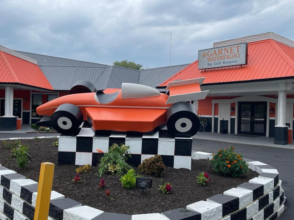 Travelodge By Wyndham Indianapolis Speedway Exteriör bild
